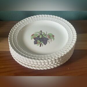 Vintage Set of 8 Identical Copeland Spode 9” Lunch Ivory Plates England Grape